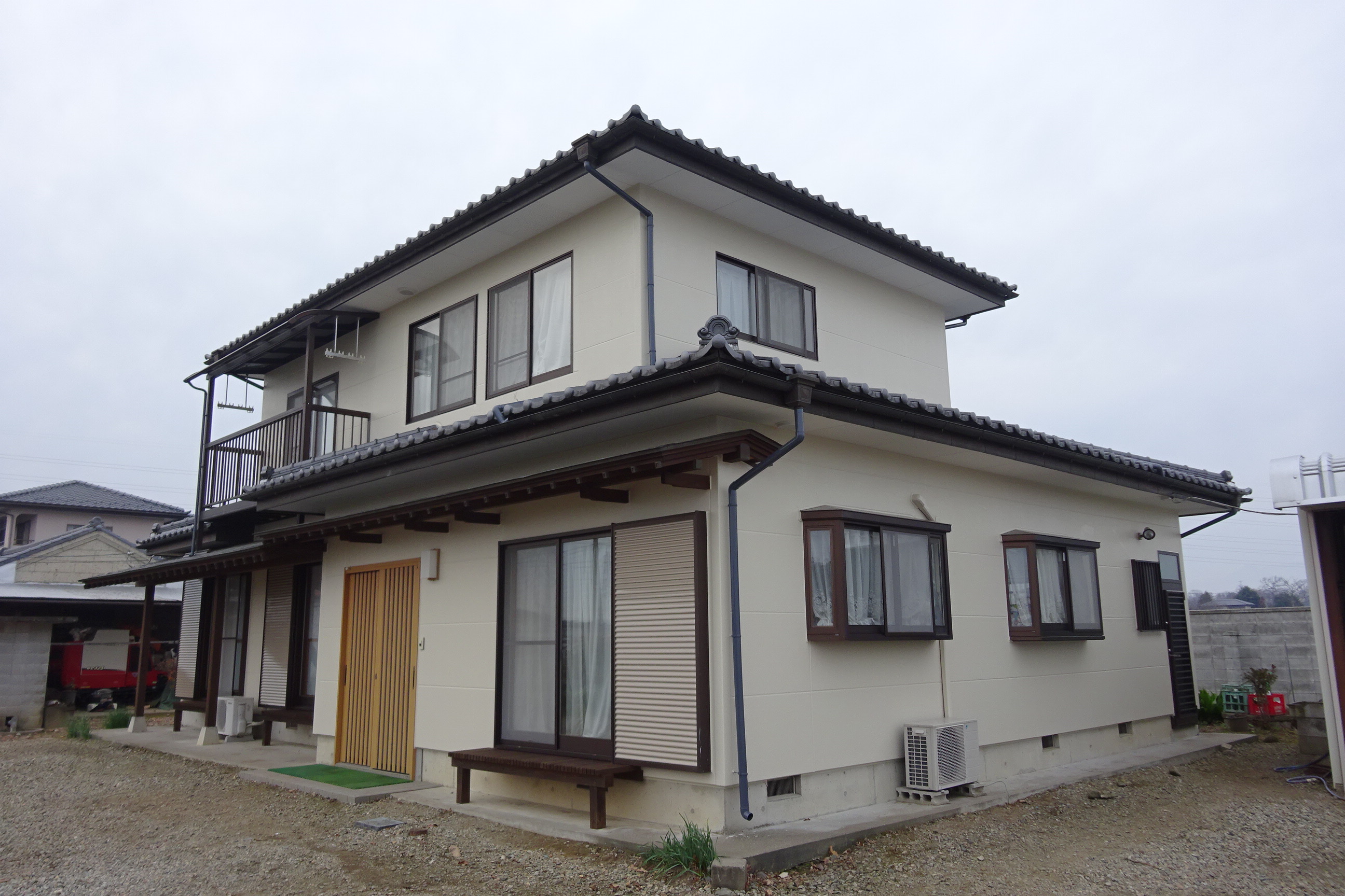 戸建住宅の外壁塗装施工事例|美観を整えて住まいを守る外壁塗装
